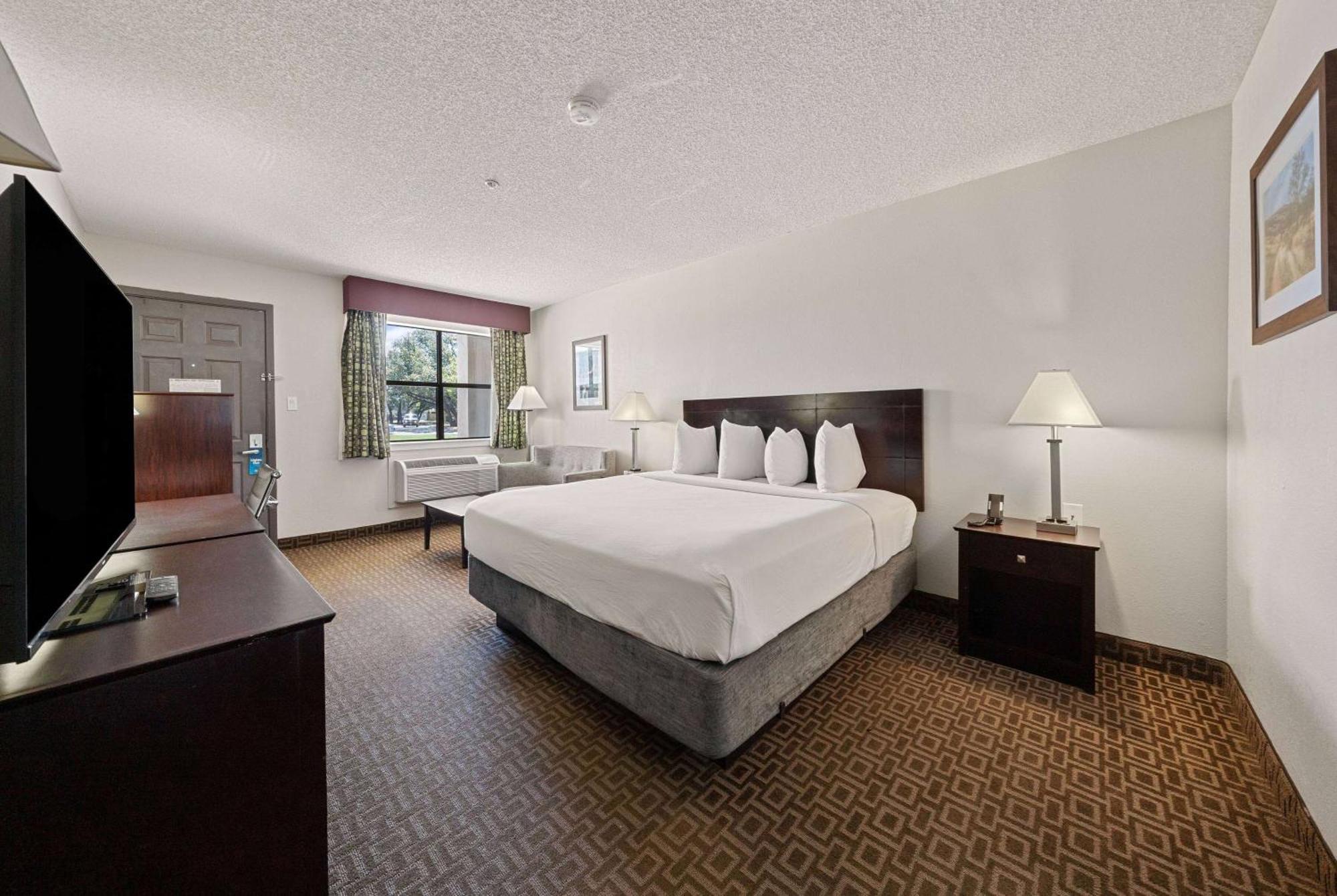 Days Inn By Wyndham ראונד רוק מראה חיצוני תמונה